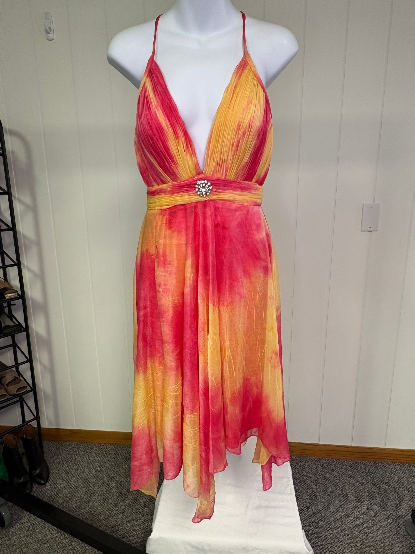 Formal Diamond Center Criss-Cross Back Dress