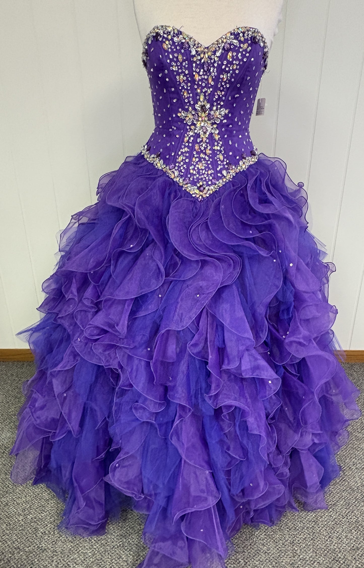 Formal Strapless Dress Puffy w/Bedazzled Top