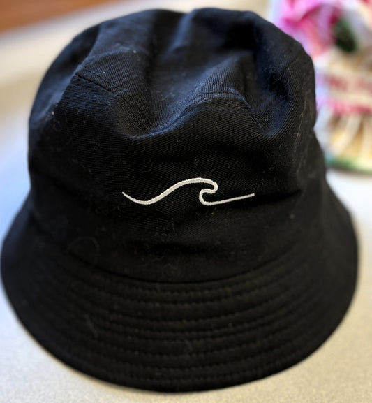 Bucket Hat w/Wave Embroidery