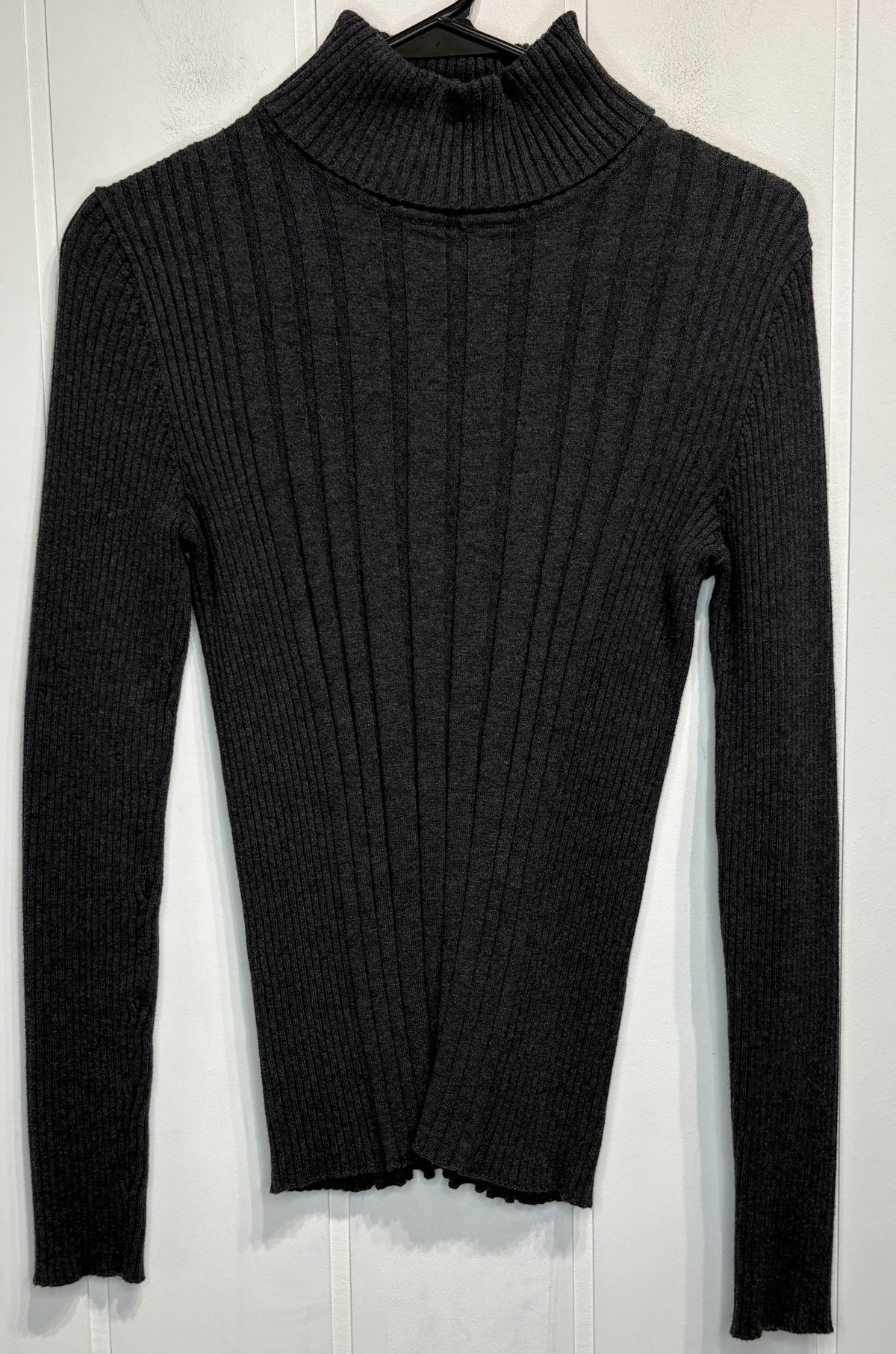 Ribbed LS Turtleneck Sweater
