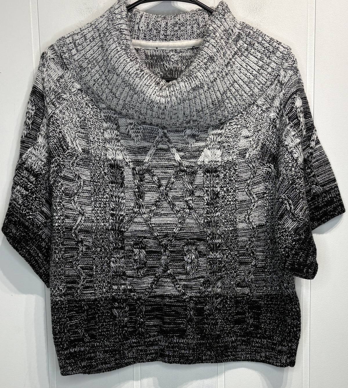 WHBM Cable-knit Ombre SS Sweater