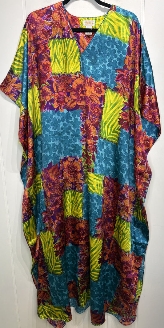 Barbizon Floral Satin Kimono Dress