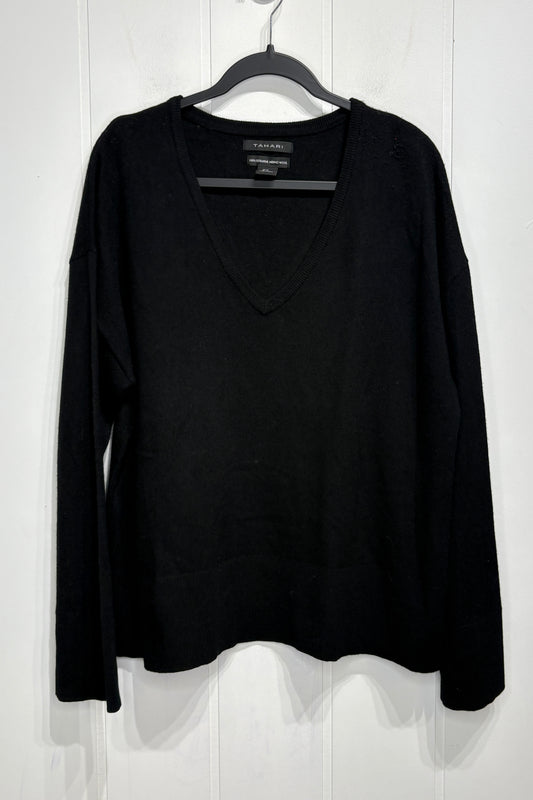 Tahari Vneck Pullover Sweater