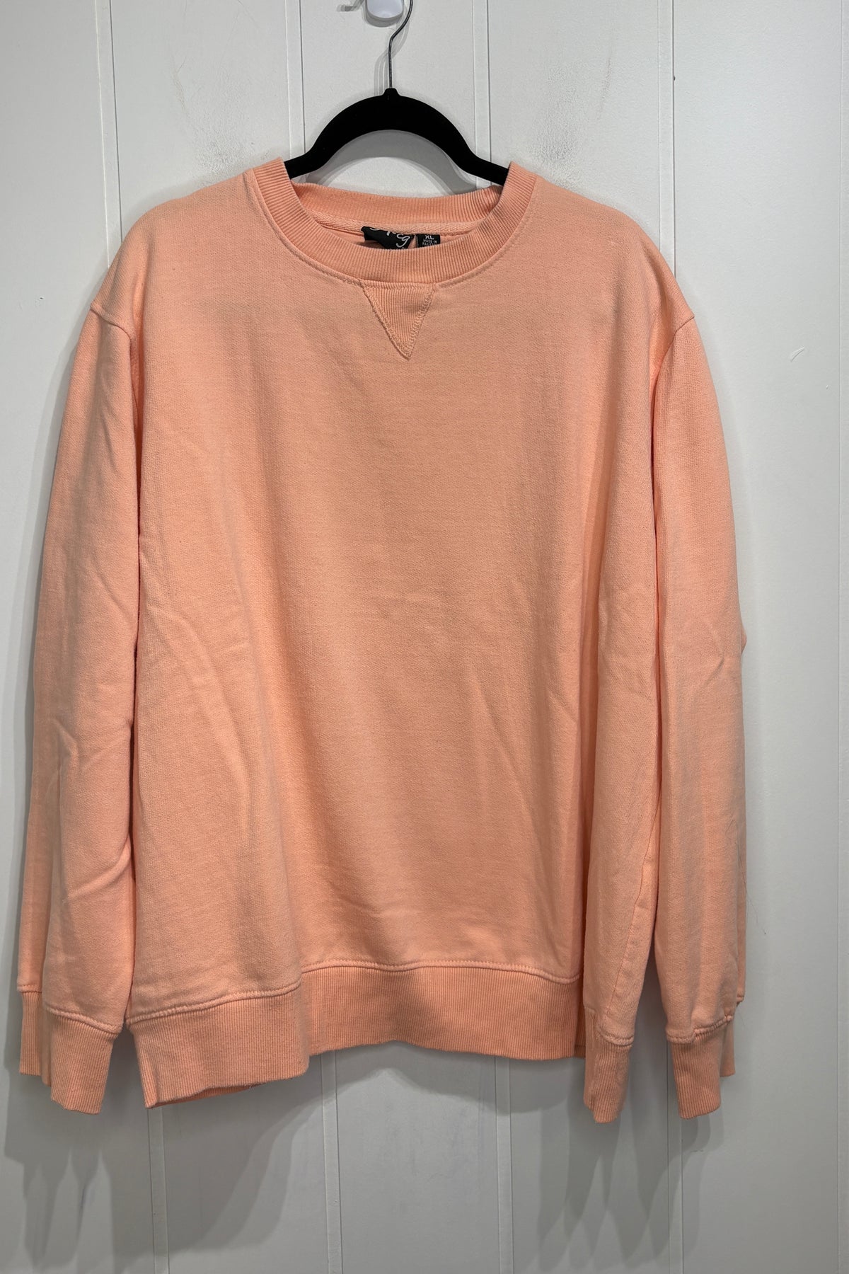 cg|cg Long Sleeve Crewneck