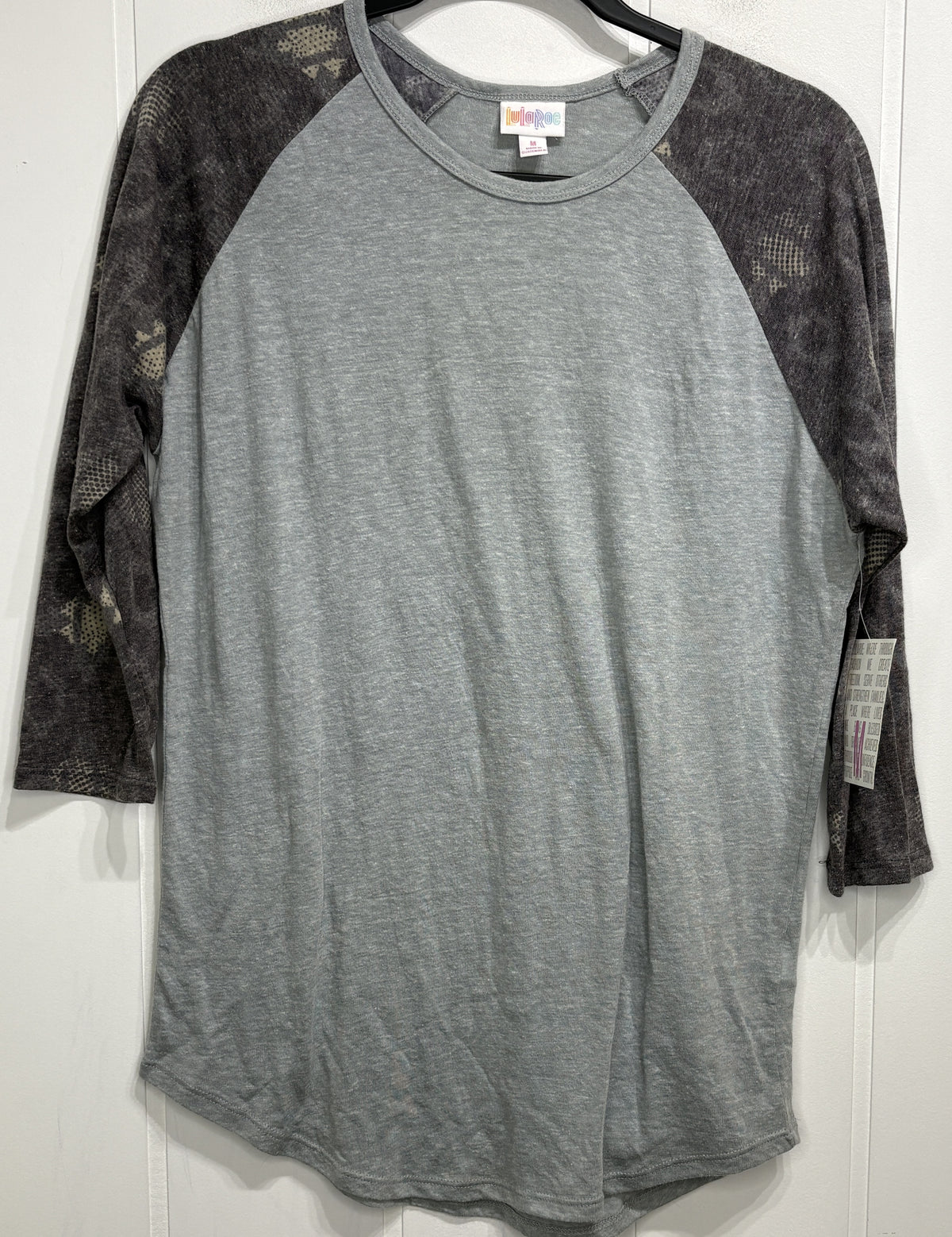 LuLaRoe 3/4 Pattern Sleeve Tee