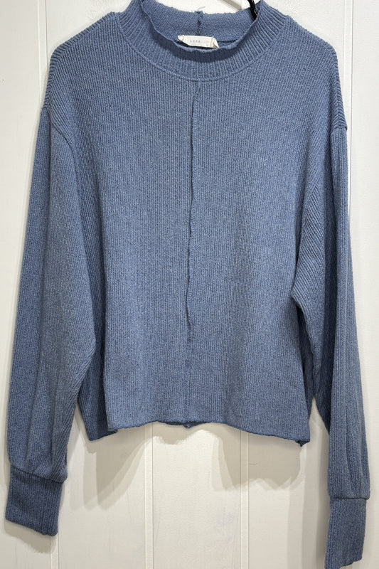 LUSH Middle Seam Crop Sweater