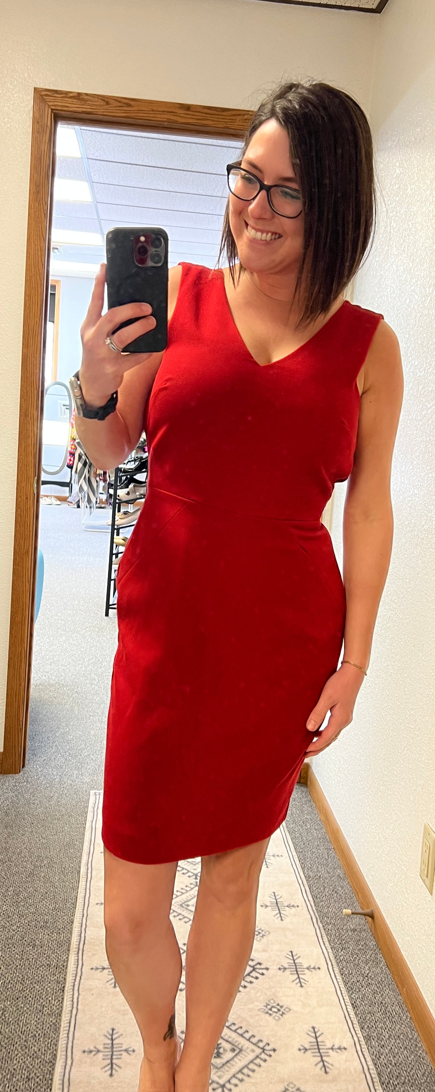 Sleeveless V Neck