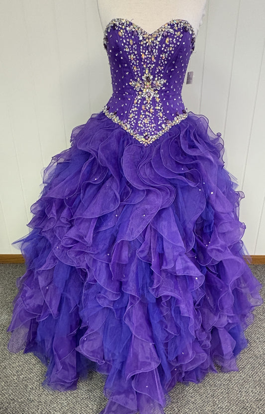 Formal Strapless Dress Puffy w/Bedazzled Top