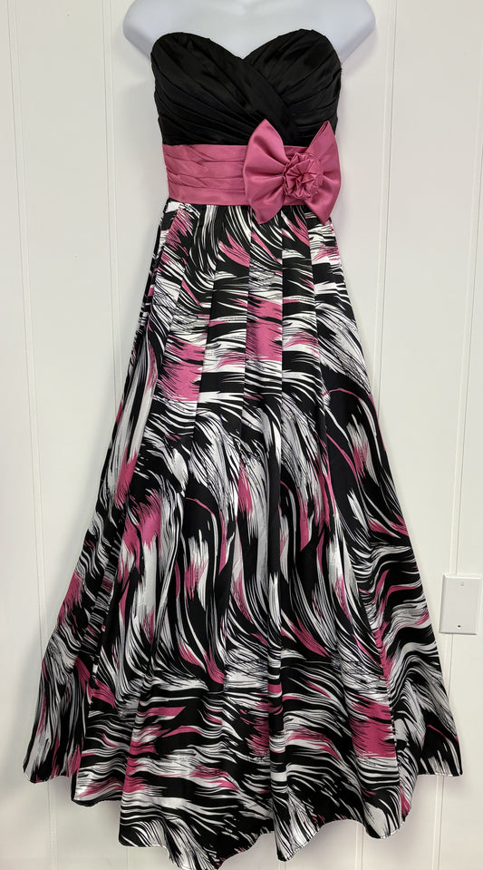 Formal Strapless Dress w/Bow in Front