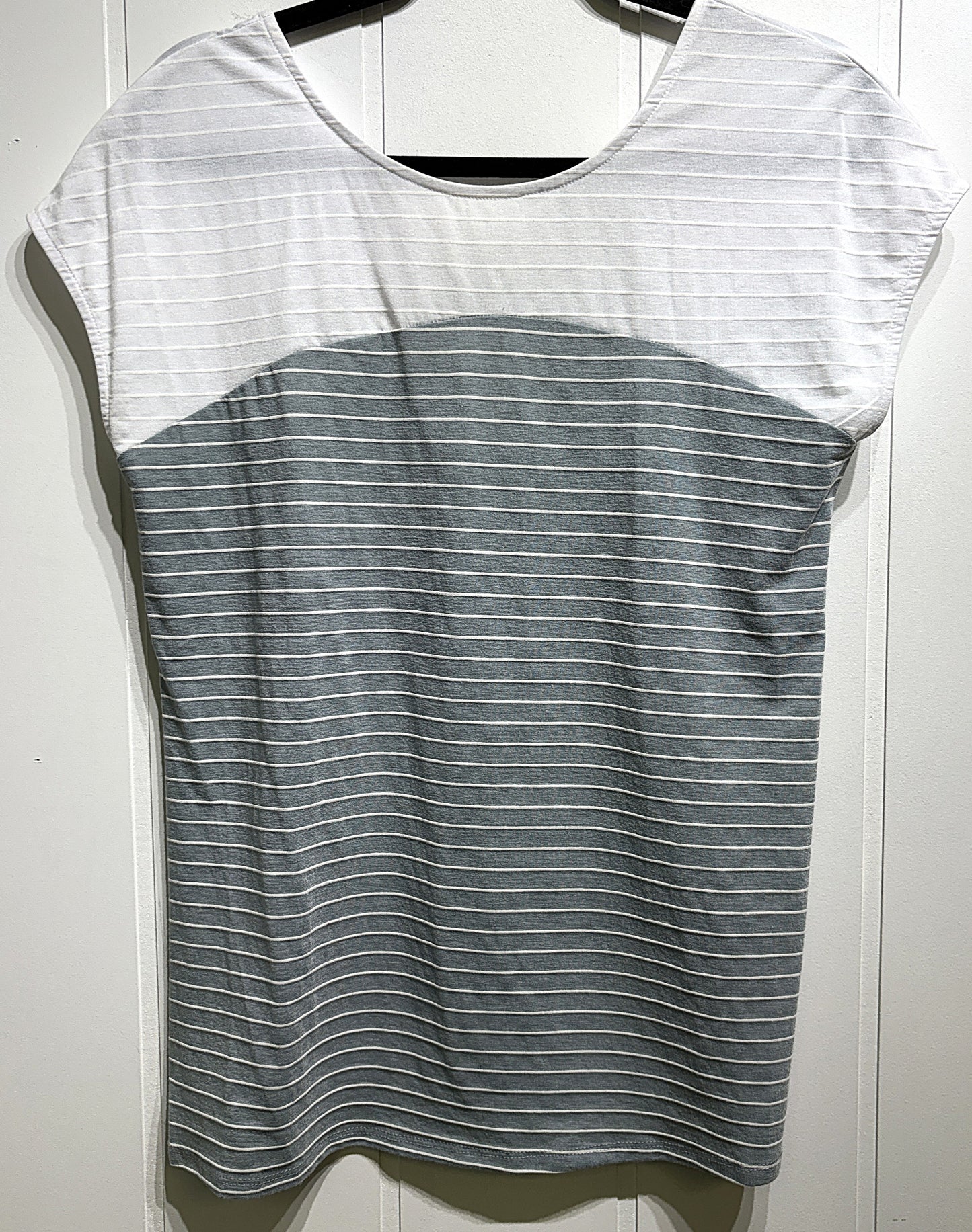 Wonderland Lined Top w/Bow Back