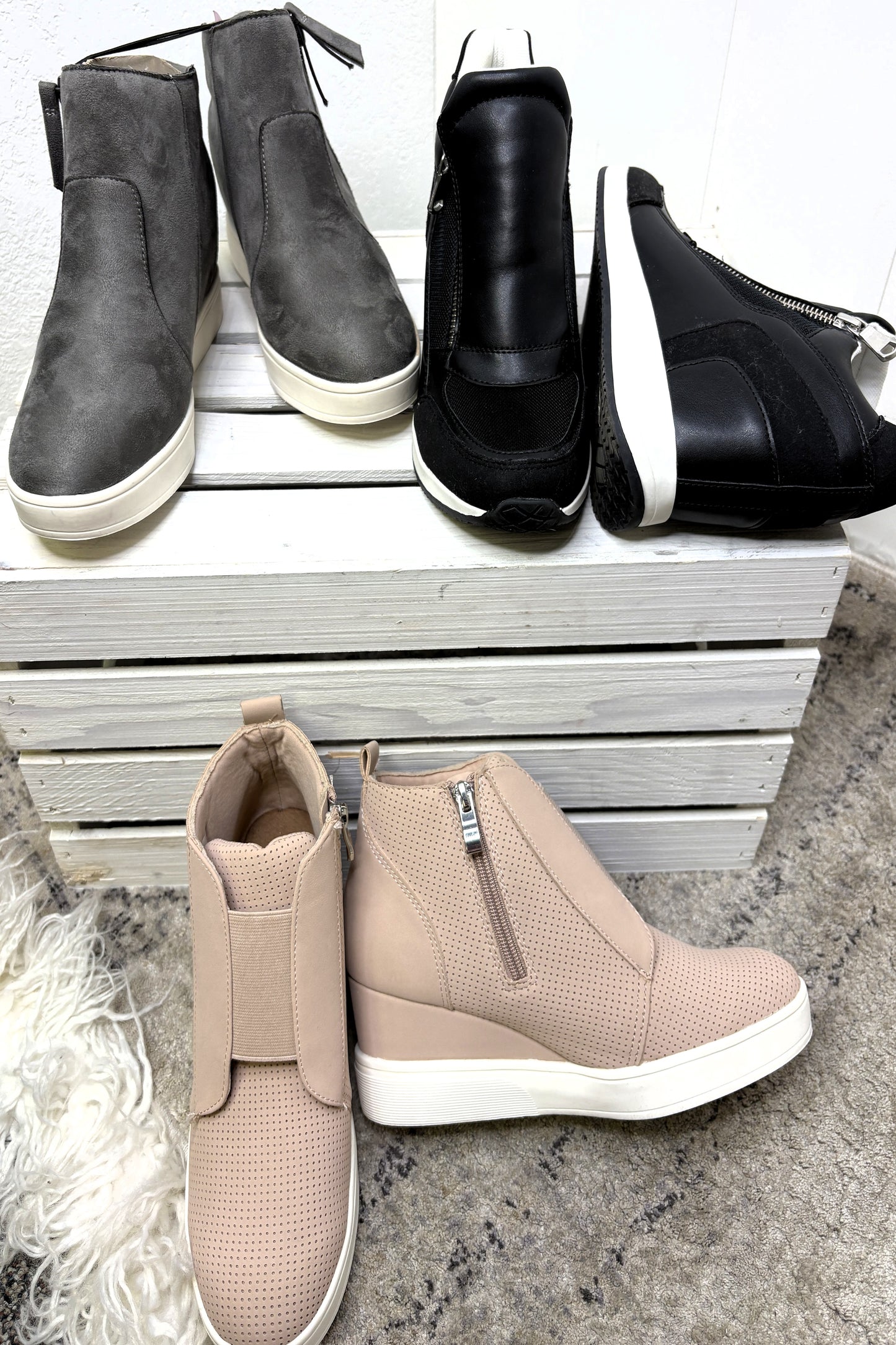 SERRA Wedge Sneakers