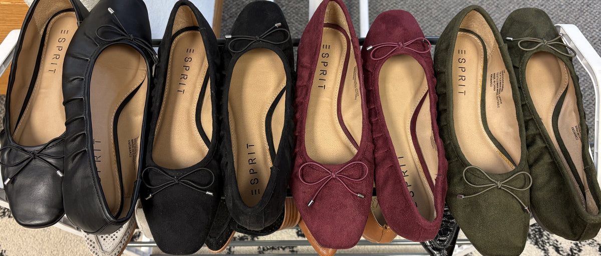 Esprit Ballet Flats w/Bow Detail