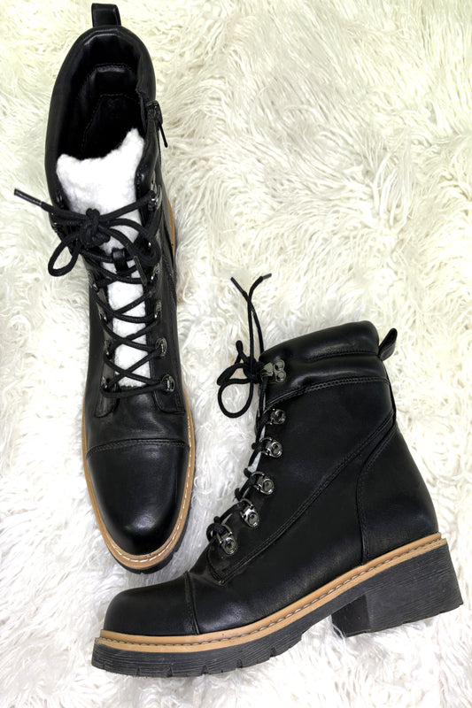 Combat Boots w/Fur Tongue