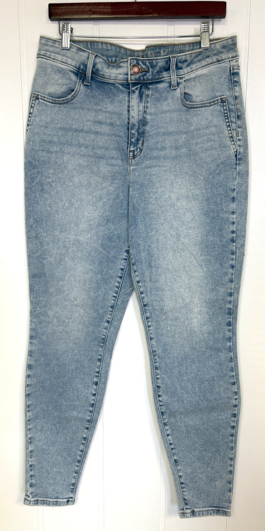 Light Wash Denim Jeans