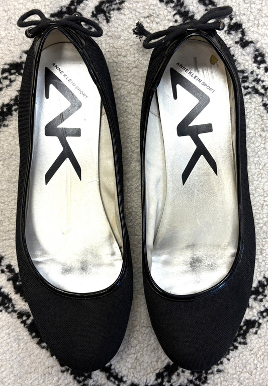 Flats w/Bow Tie Back
