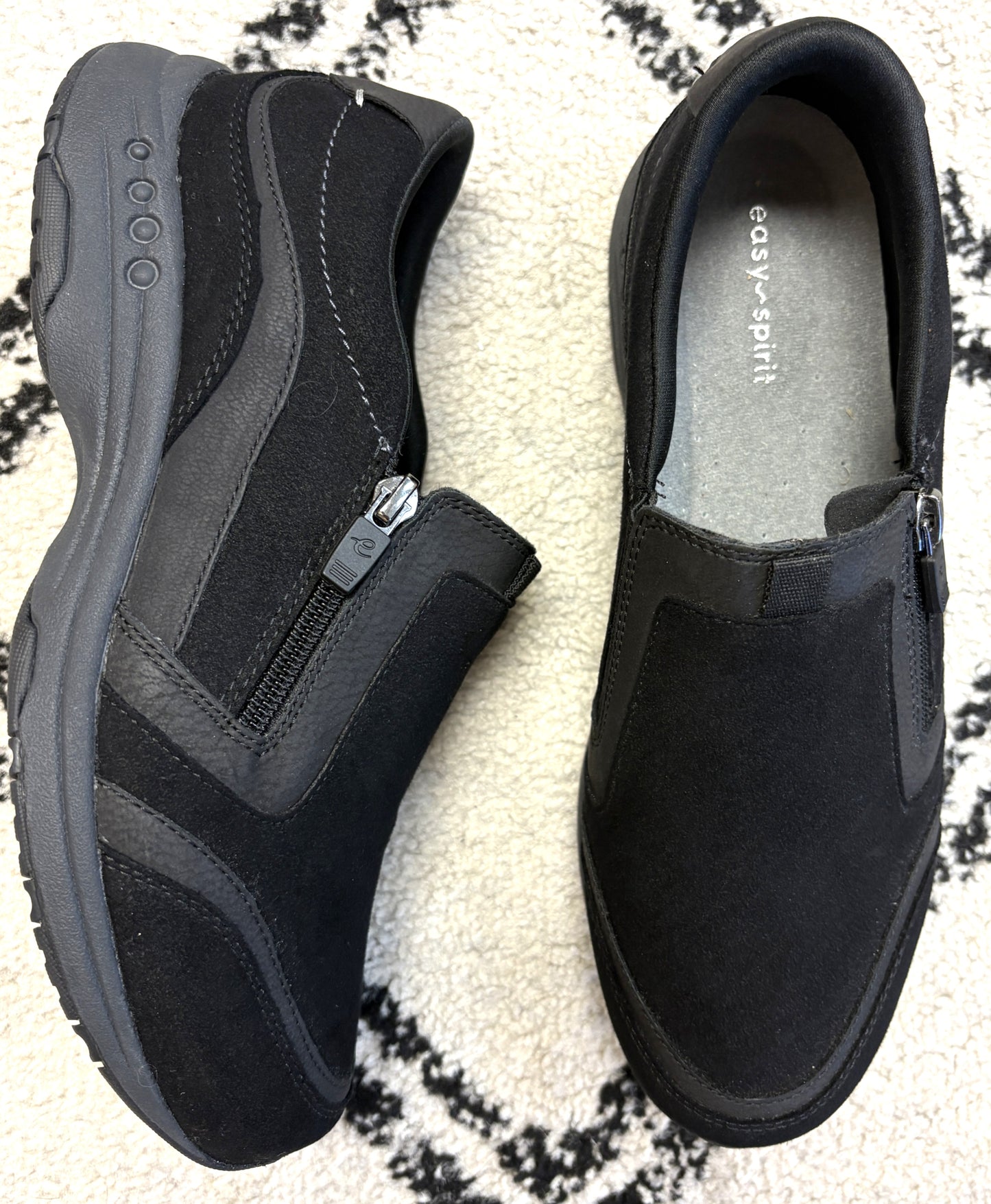 Easy Spirit Slip on Shoes