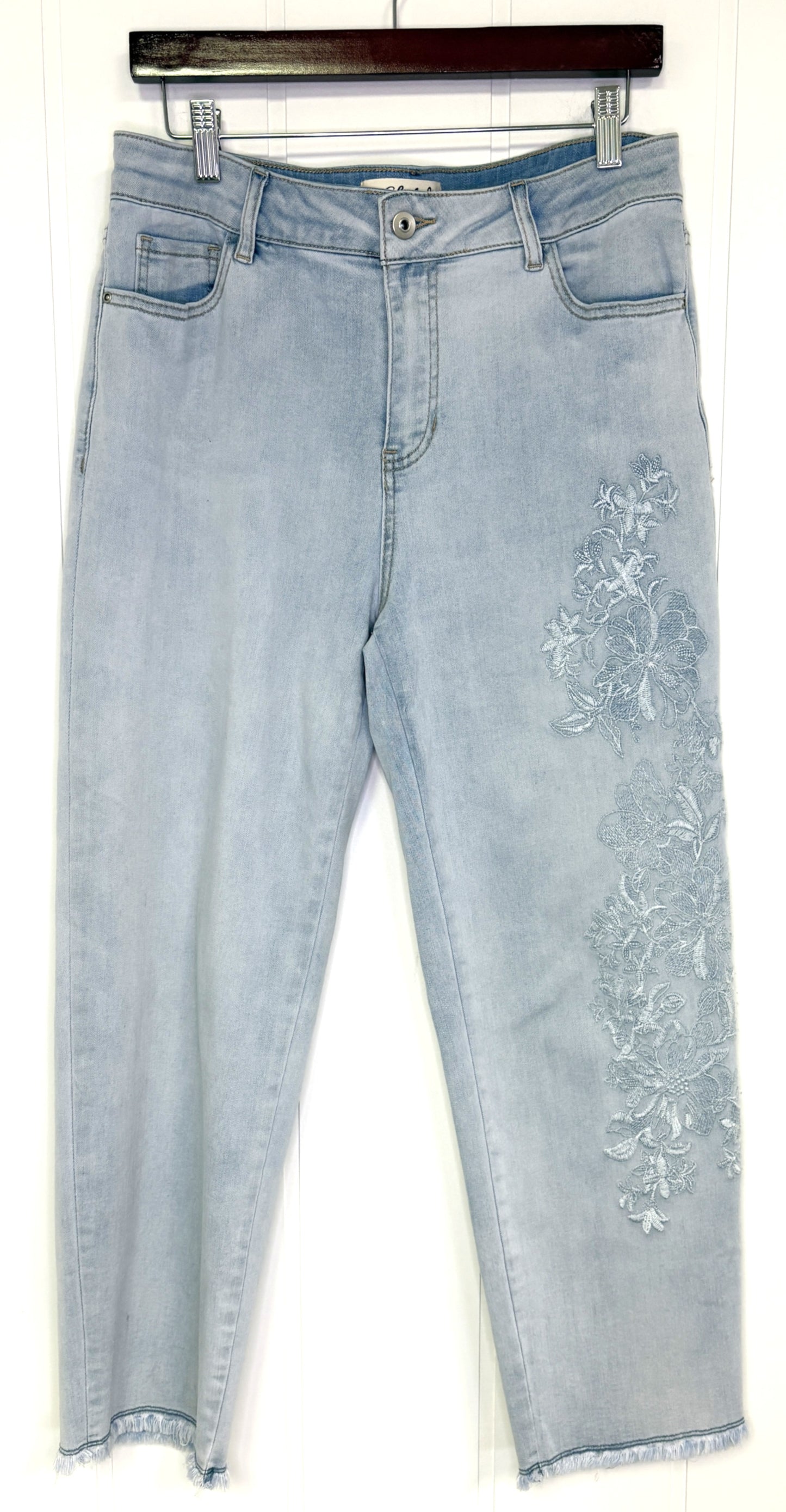Charlie B. Embroidered Jeans
