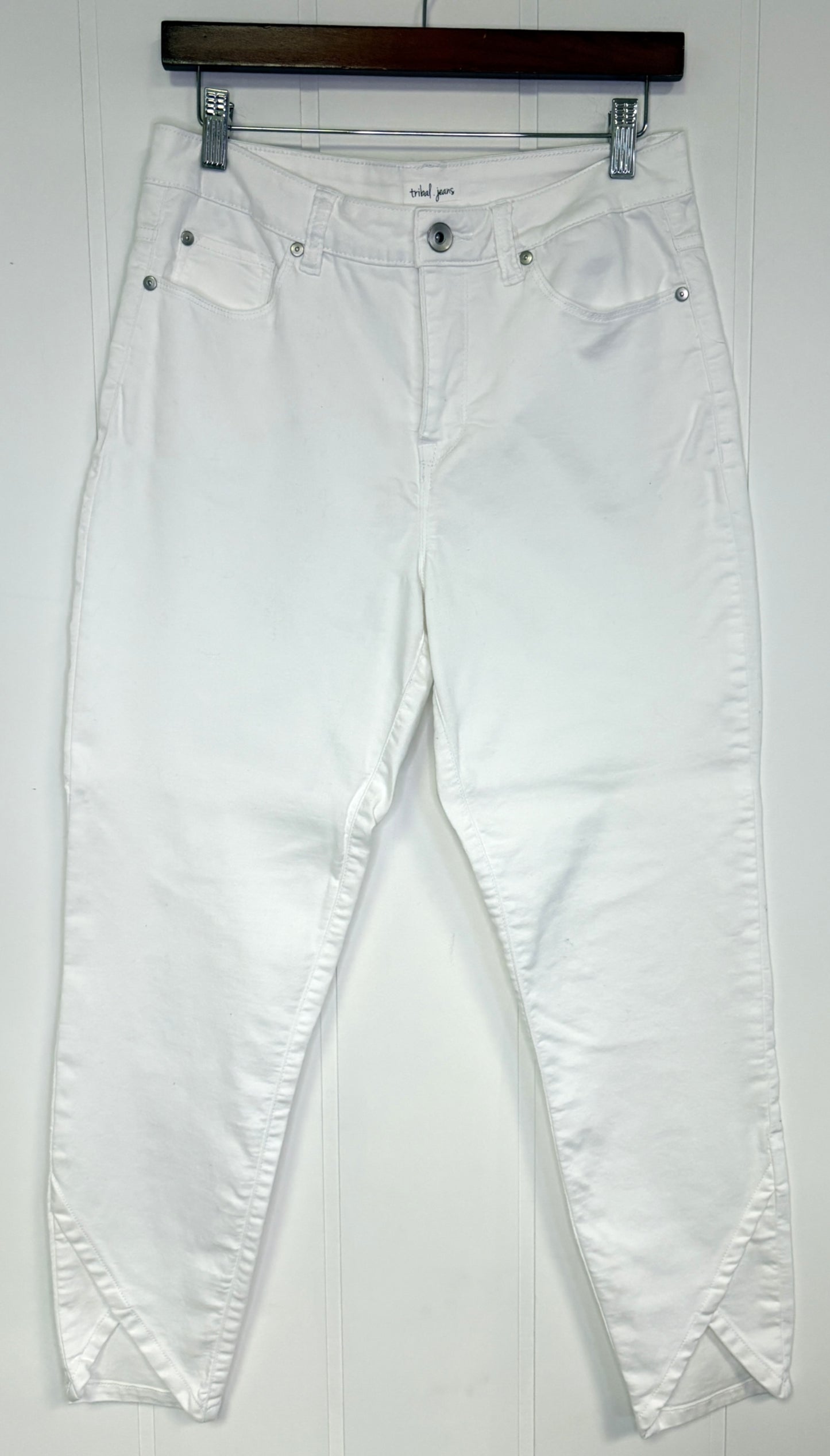 Tribal Jeans w/Eyelet-cut Ankle