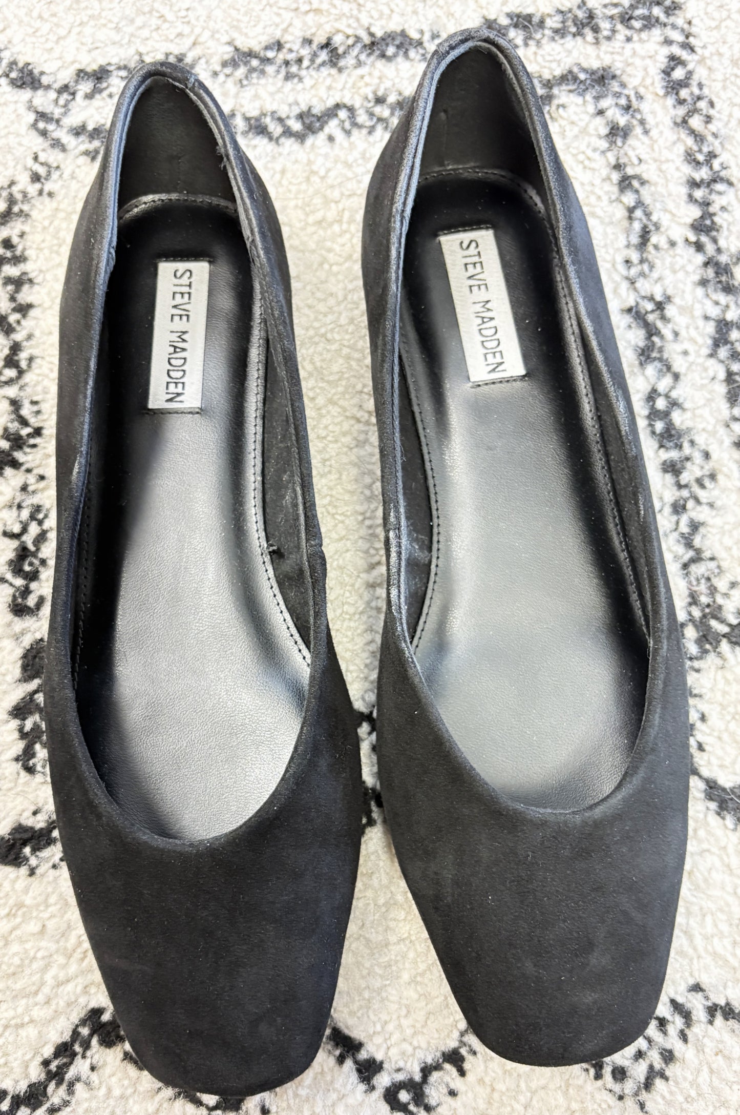 Steve Madden Suede Flats