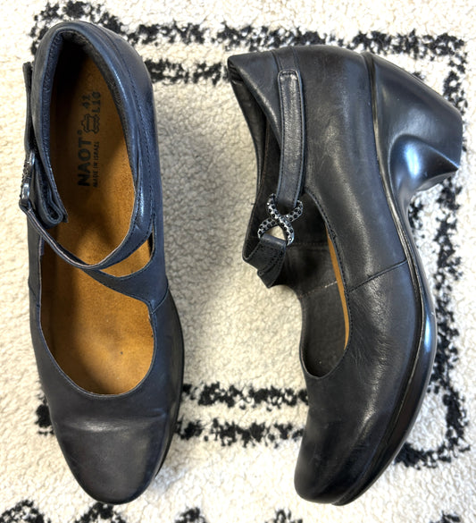 Naot Velcro Leather Shoes