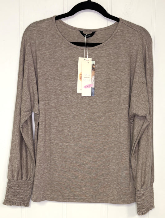 Dokotoo Cuffed Sleeve Top