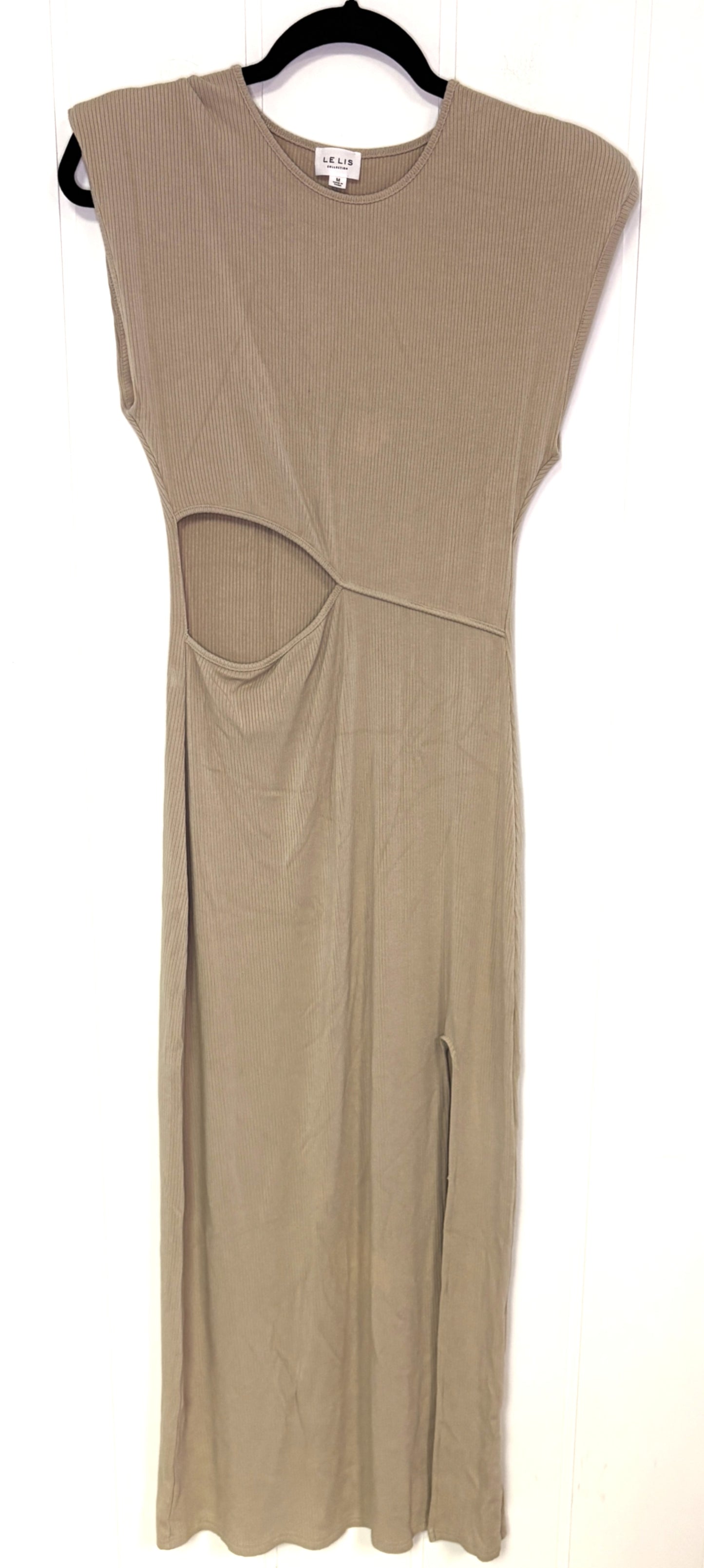 Le Lis Maxi Dress w/Cut Out Detail
