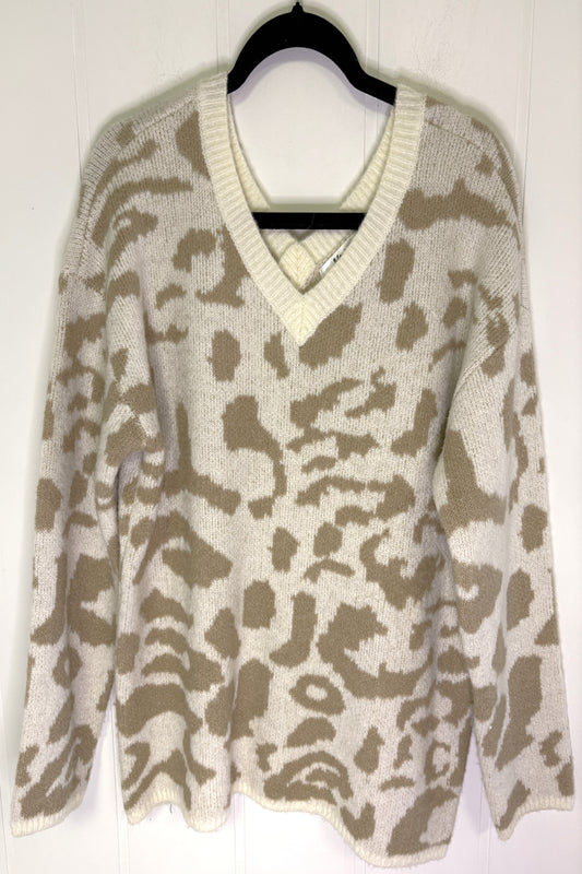 Ye Mak Animal Print Sweater