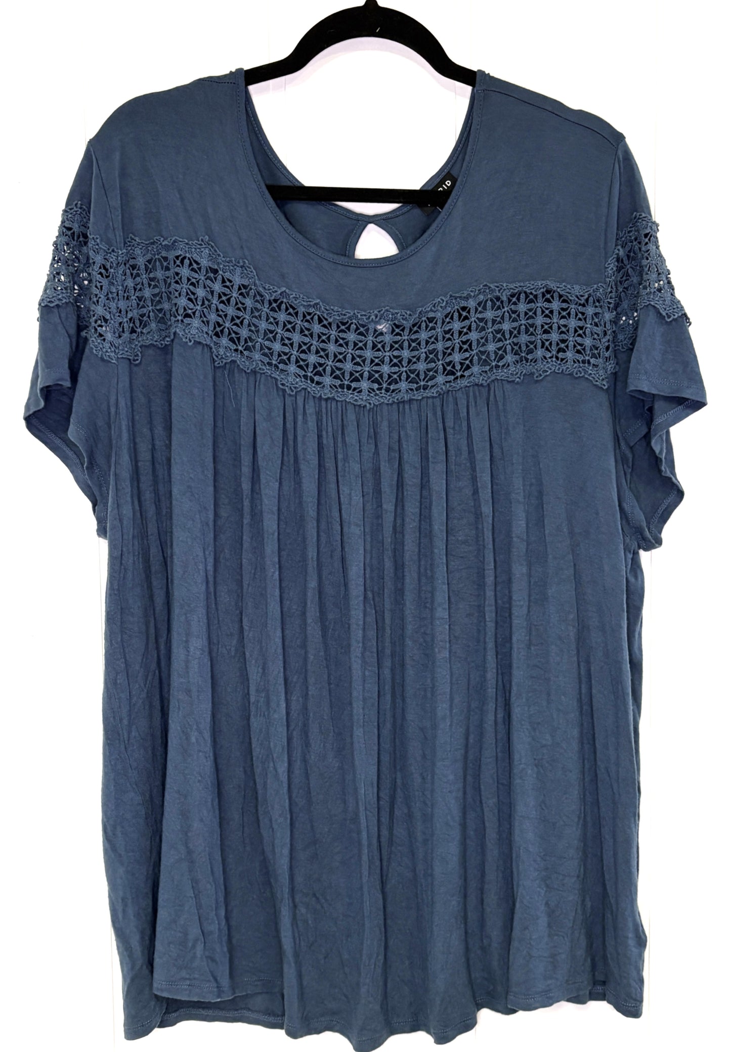 Torrid Top w/Lace Detail