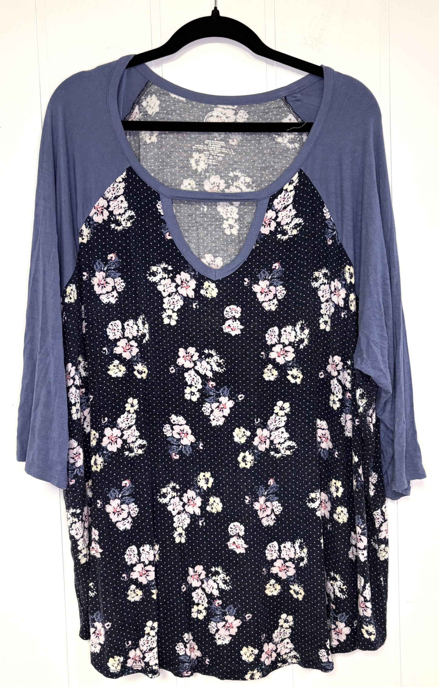 Maurices Top w/Floral Print
