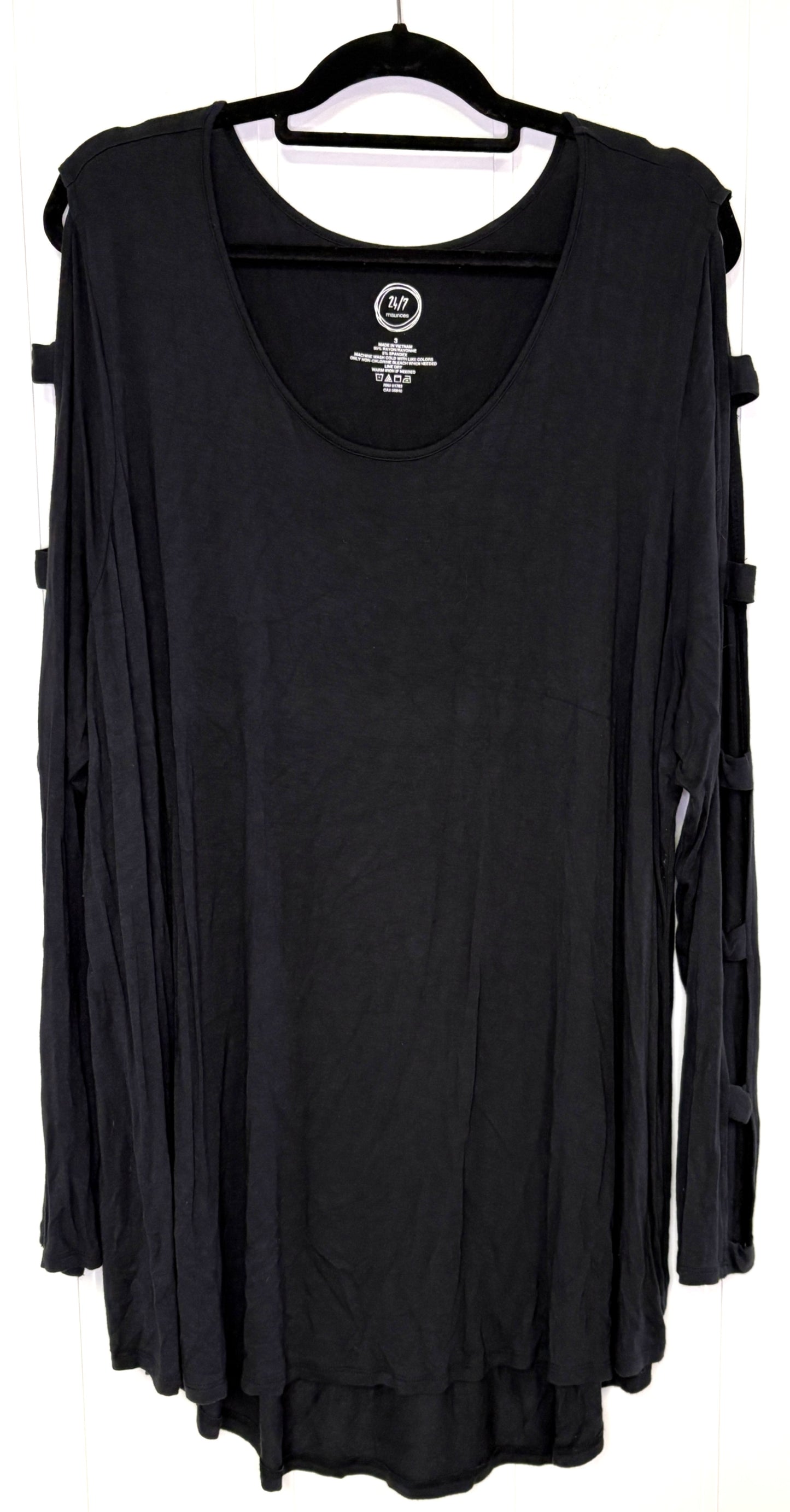 Maurices Top w/Cutout Sleeves