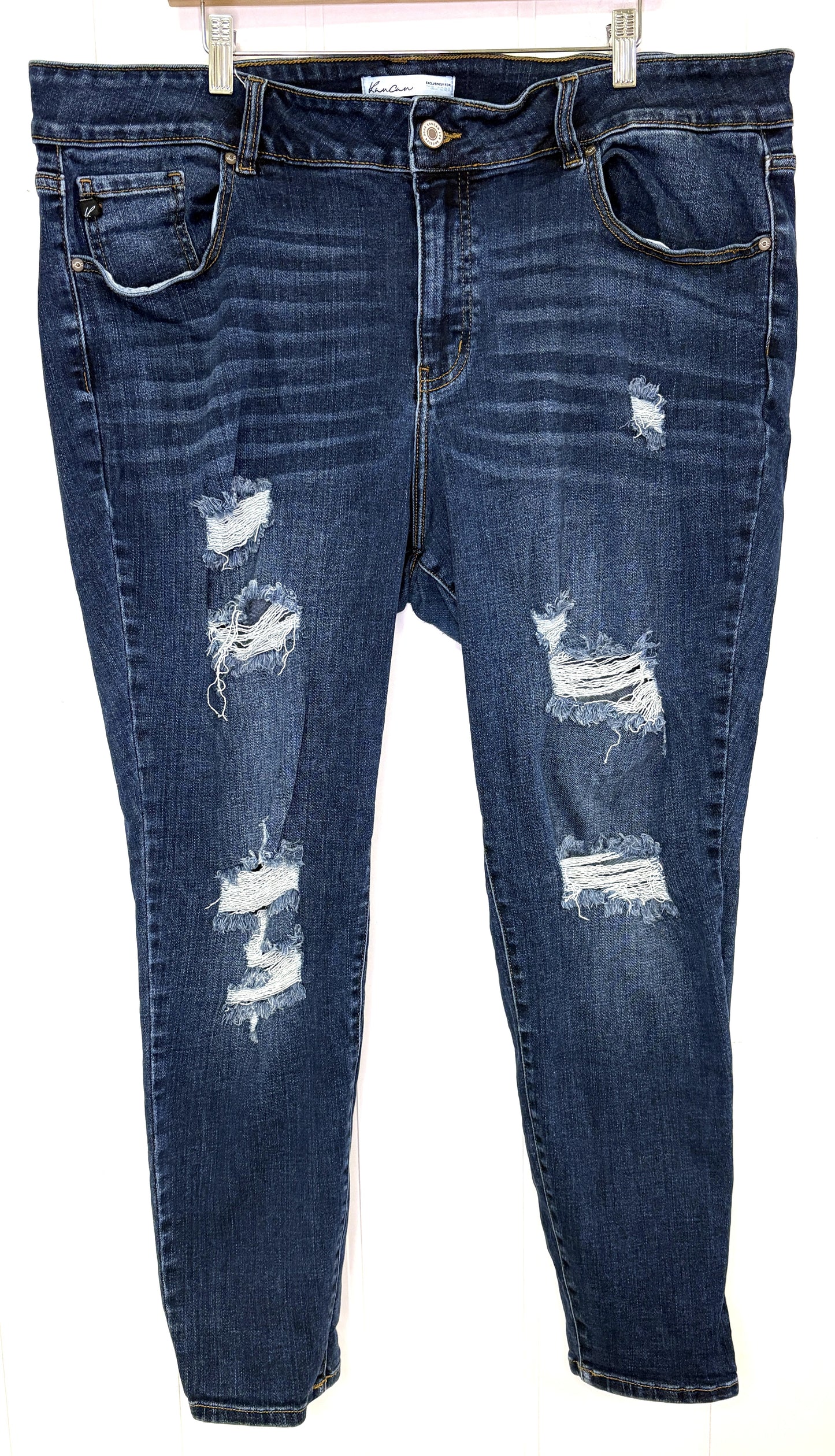 KanCan Distressed Jeans