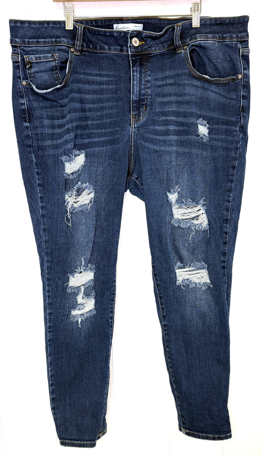 KanCan Distressed Jeans