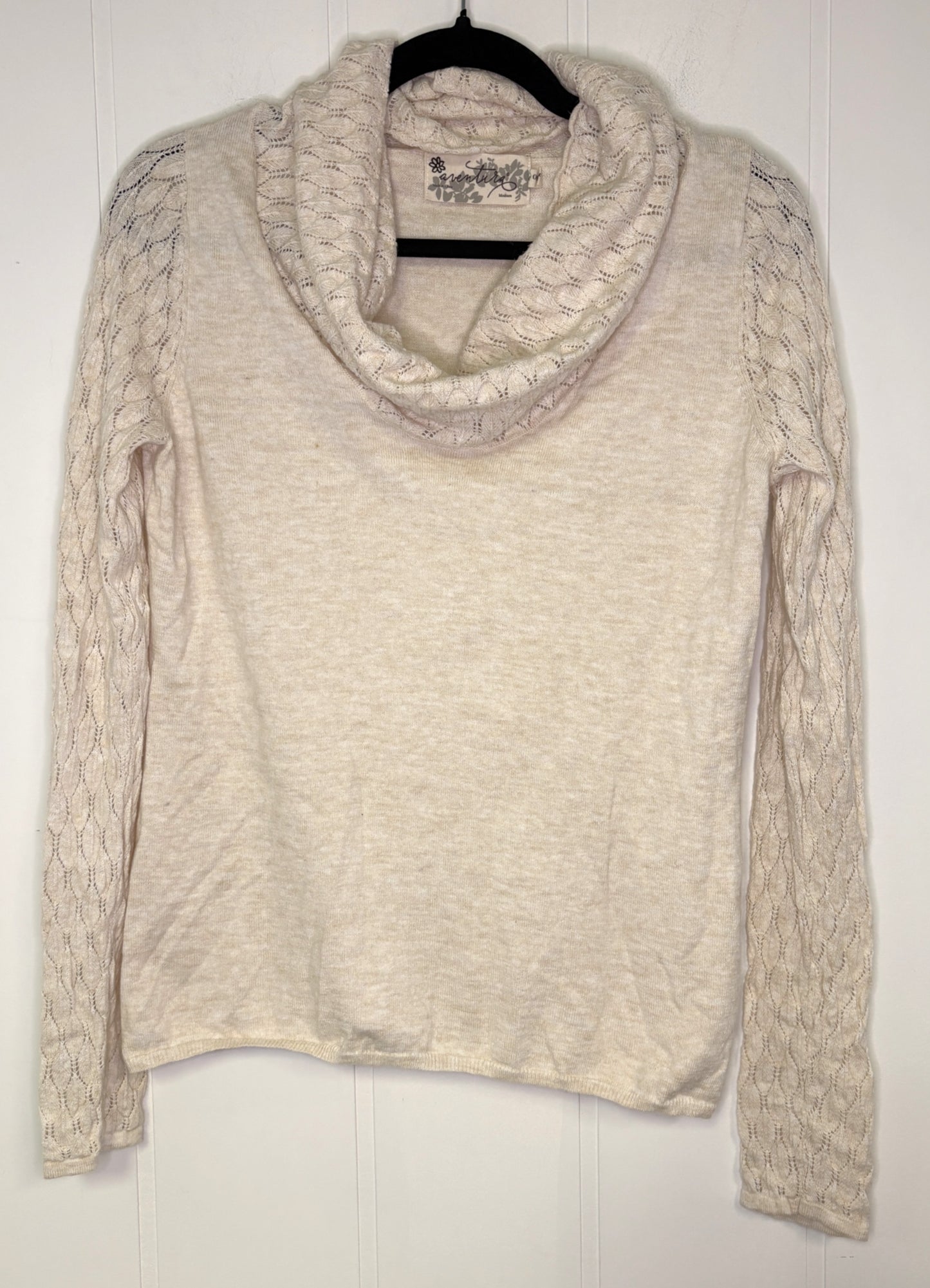 Light Sweater w/Lace Detail