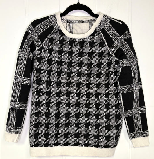 Houndstooth Reversable Sweater