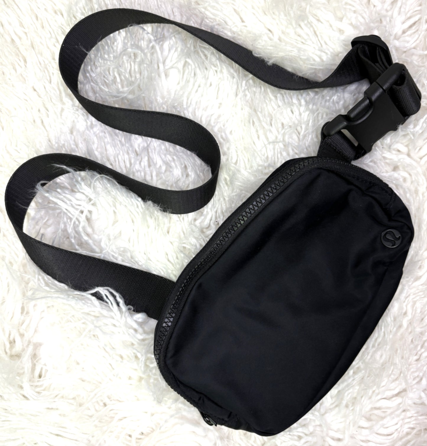 Lululemon 'Everywhere Belt' Bag