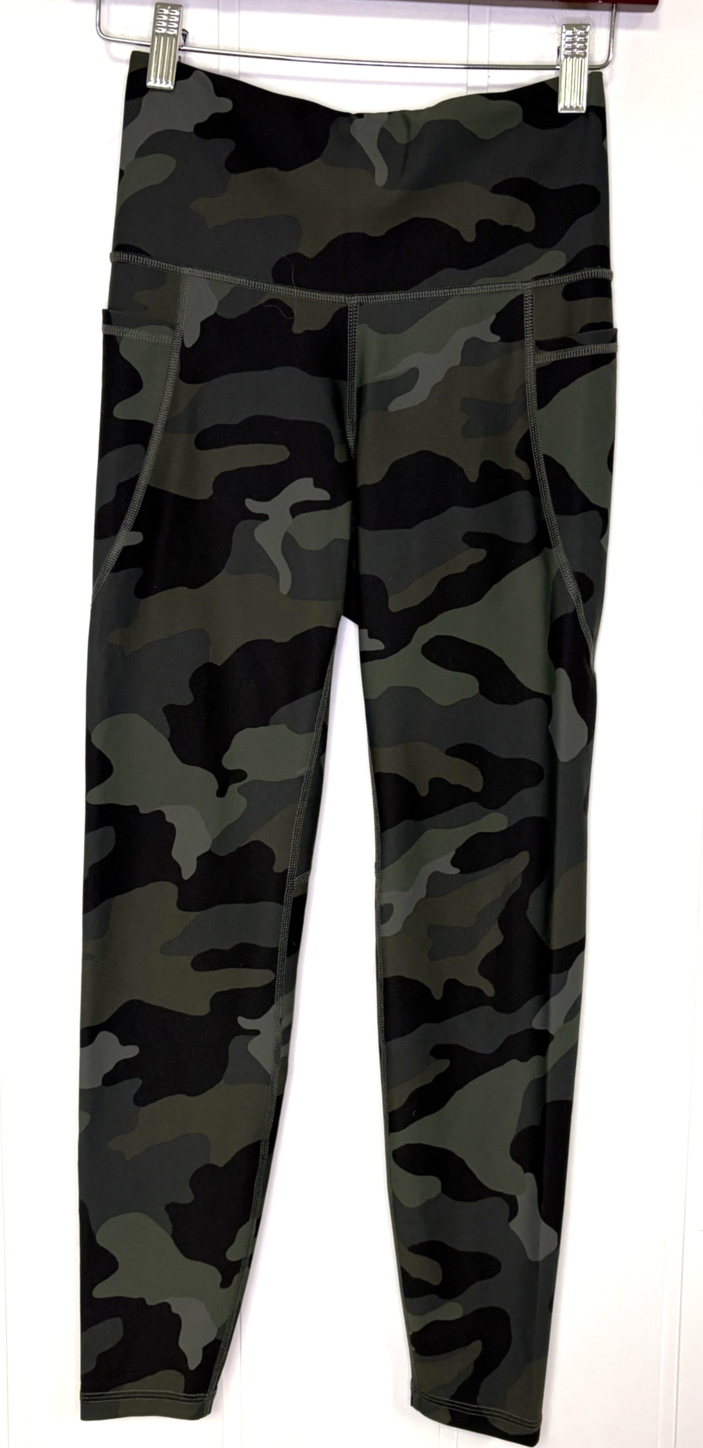 Old Navy Active Camo Leggings