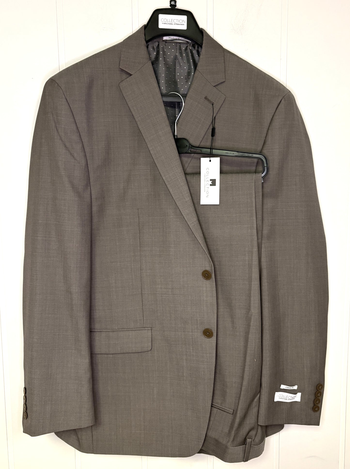 BRAND NEW Michael Strahan Suit