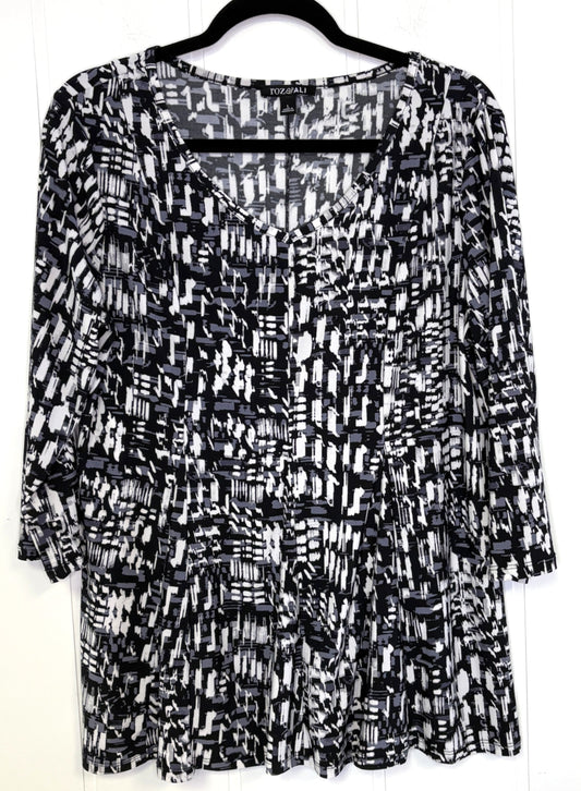 Roz & Ali Geometric Blouse