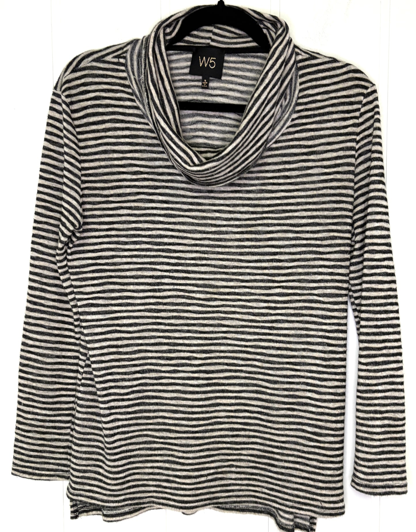 W5 Turtleneck Stripe Knit Top