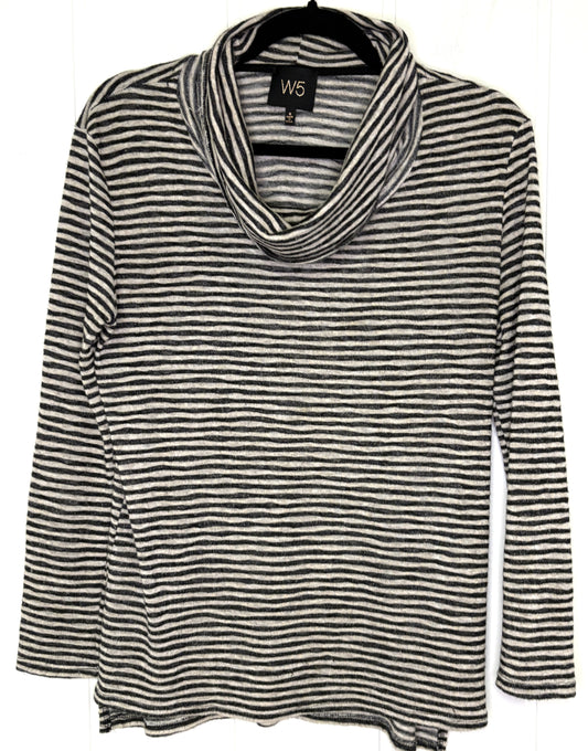 W5 Turtleneck Stripe Knit Top