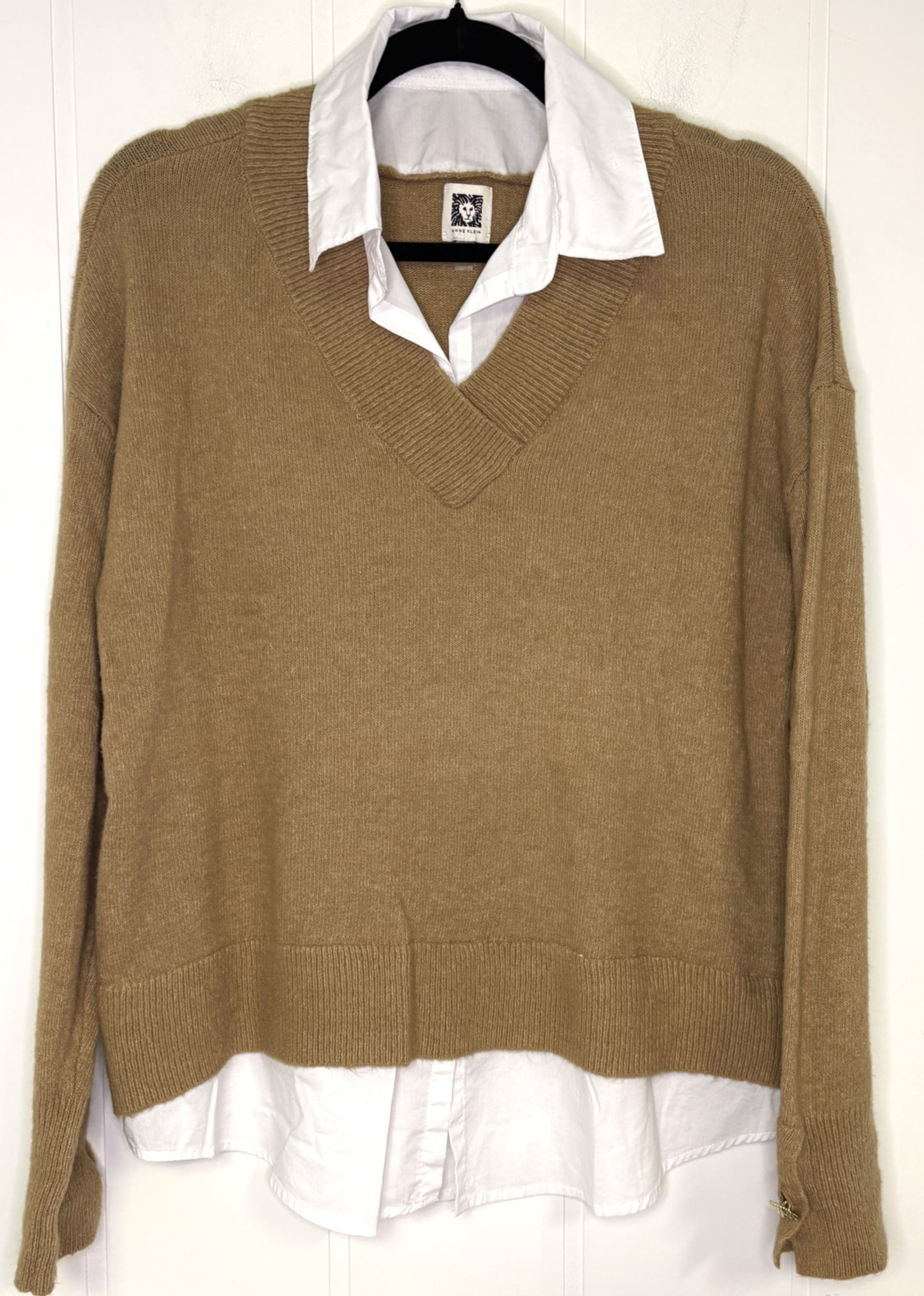 Popped Collar Sweater Top