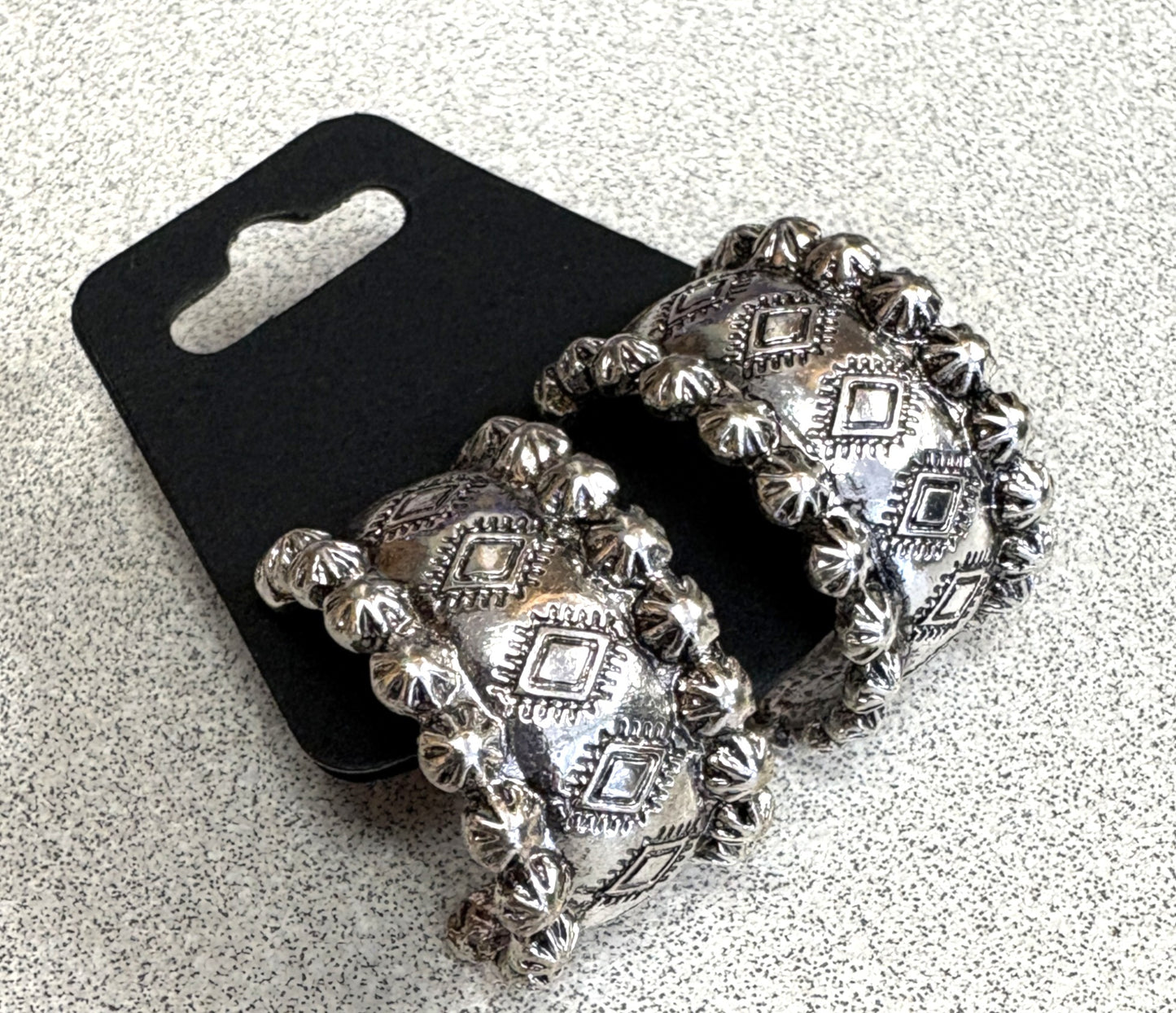 Hoop Earrings w/Diamond Shape