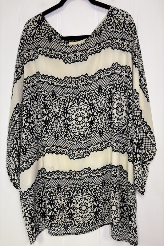 Bobeau Lace Pattern Top
