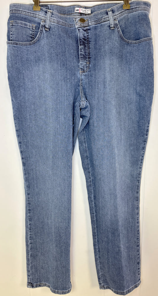 Lee Classic Fit Denim Jeans