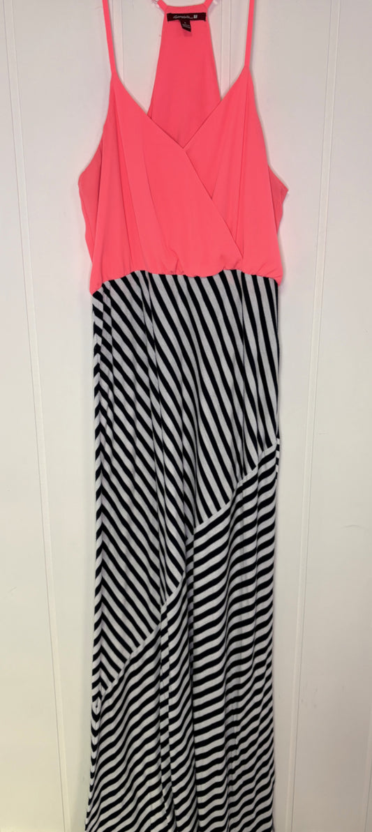 Maxi Dress w/Stripe Pattern