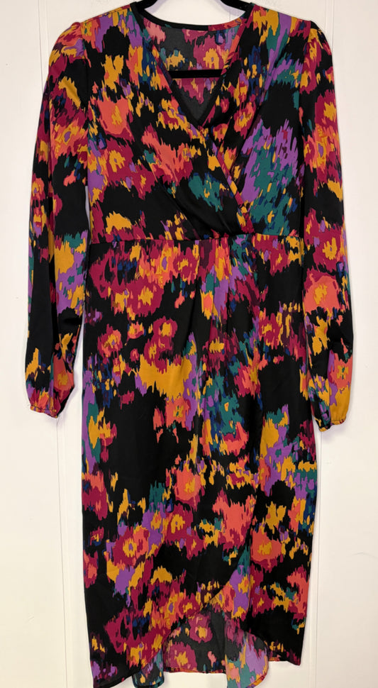 Abstract Print Dress w/ Leg Slit