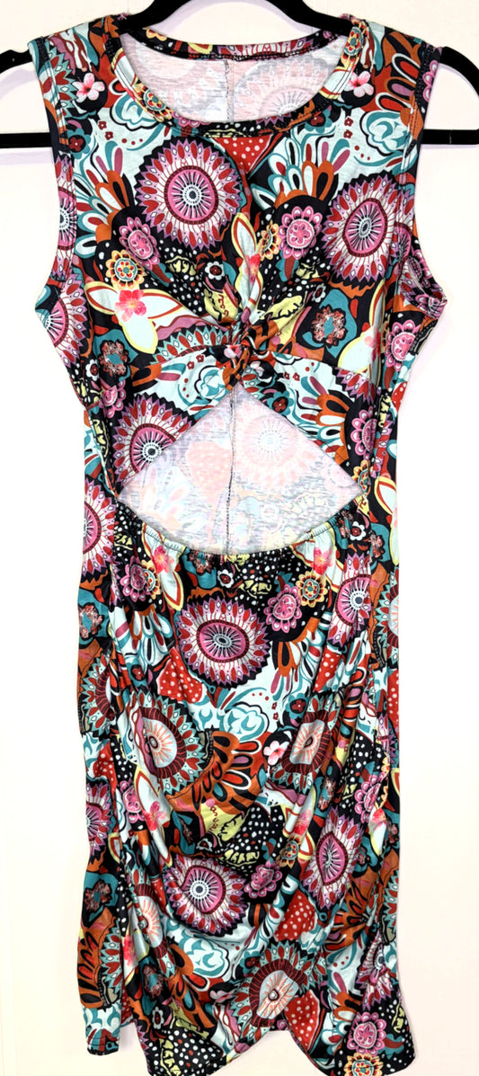 Vibrant Floral Print Dress w/Cutout