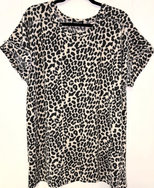 Heimish U.S.A Leopard Print Top