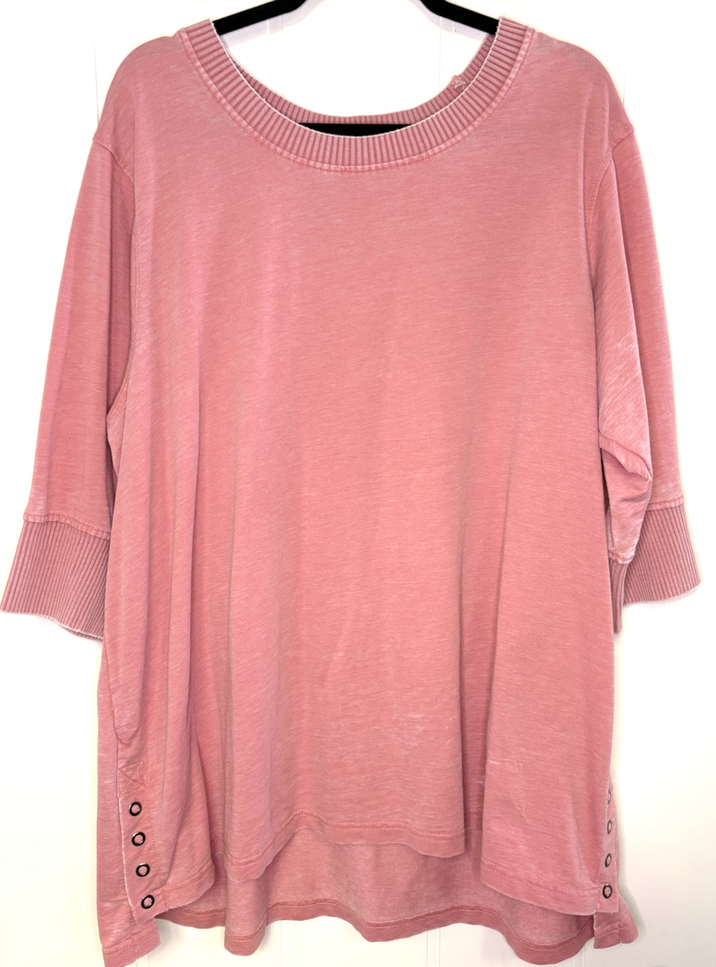Knit Top w/Button Accents