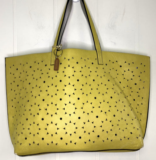 Echo Tote Bag w/Cutout Detail